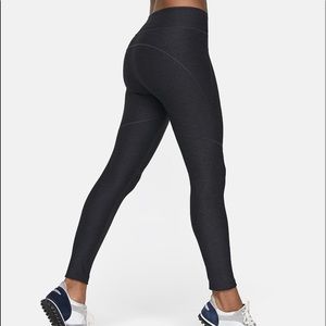 Outdoor voices 7/8 warmup leggings